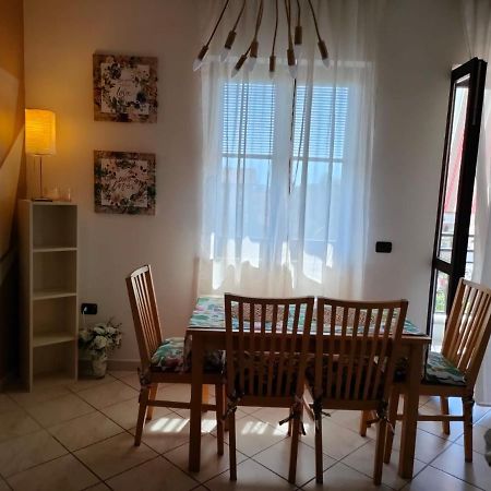 Appartement Relax à Varcaturo Extérieur photo
